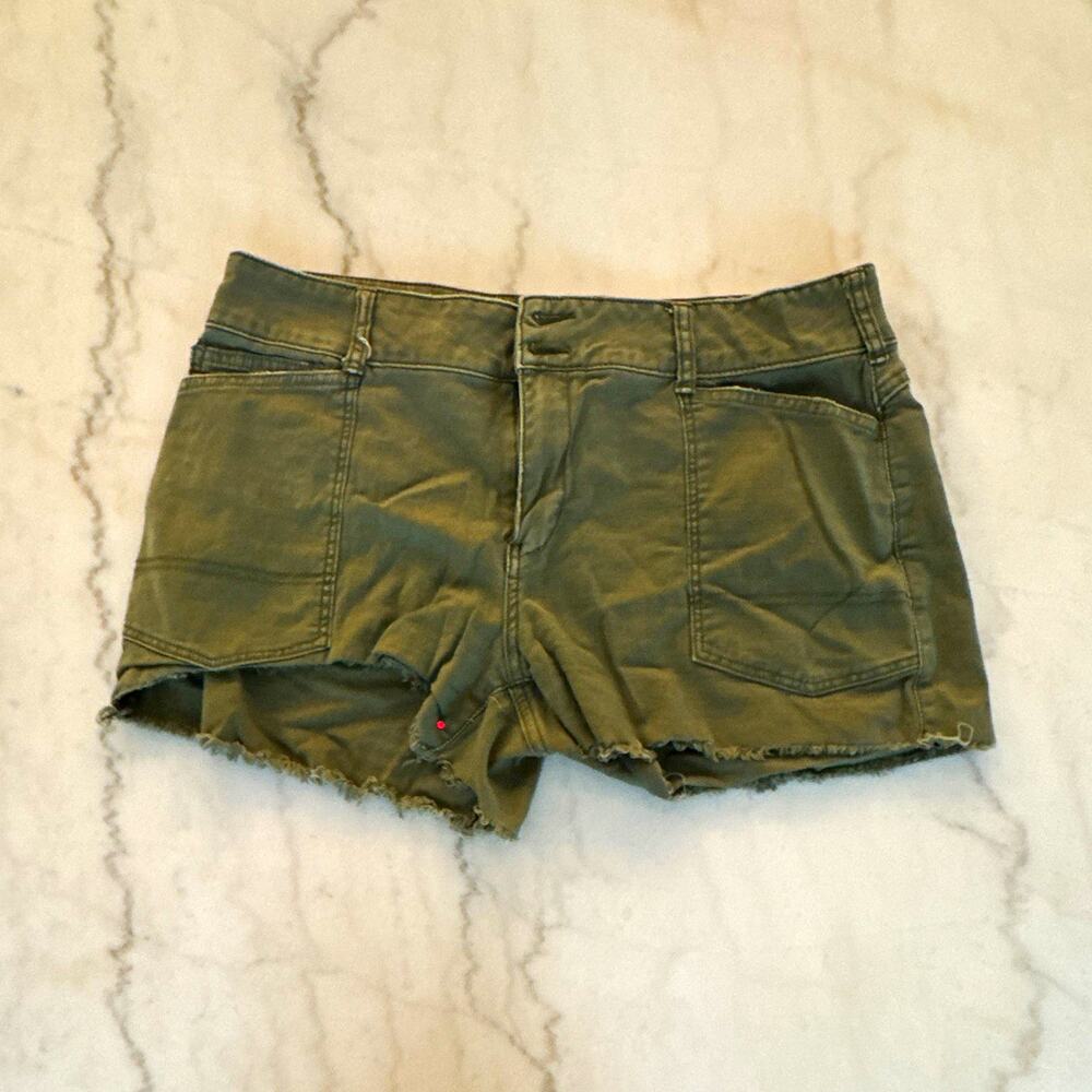 Pilcro Green Twill Cotton Cut Off Shorts Mid Rise Frayed 28W 0043
